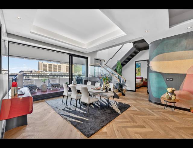 6 BEDROOM PENTHOUSE FOR SALE IN CAPE TOWN CITY CENTRE